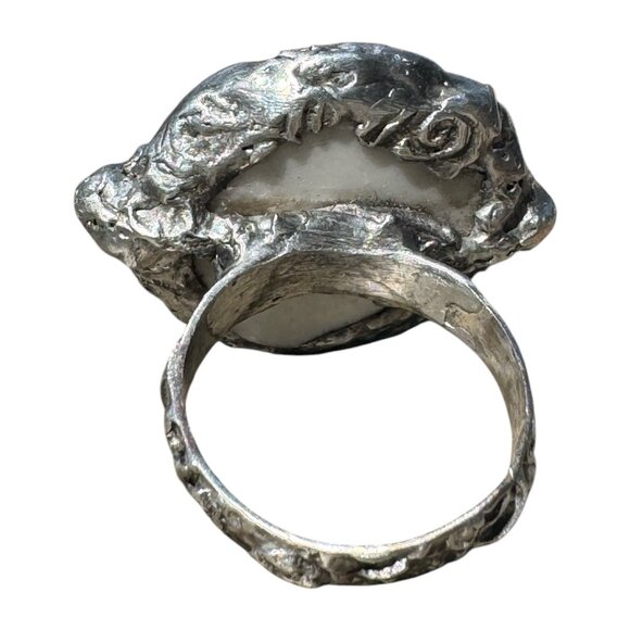 Vintage Broken China Ring with Brutalist Silver Blend Metalwork Size 9 - Picture 3 of 13